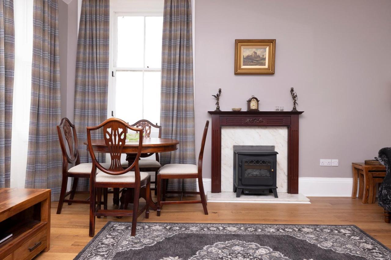 Joivy Cozy Apt Near Edinburgh Castle Exterior foto