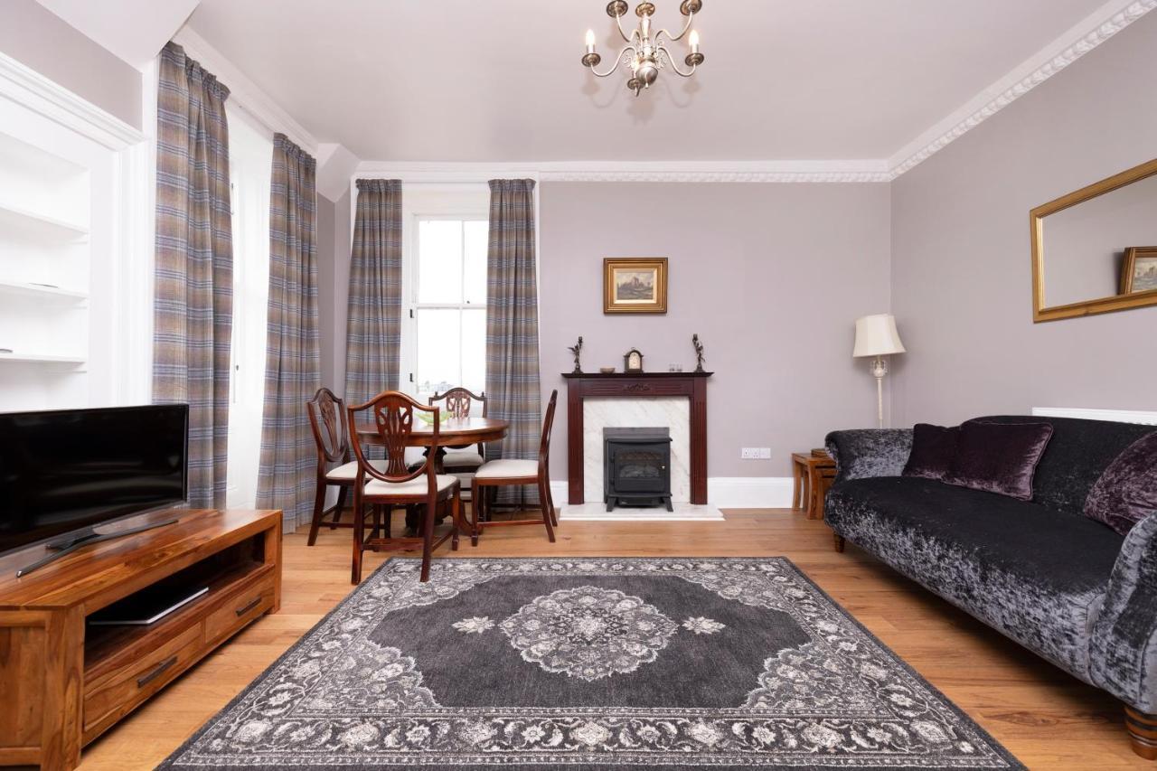 Joivy Cozy Apt Near Edinburgh Castle Exterior foto