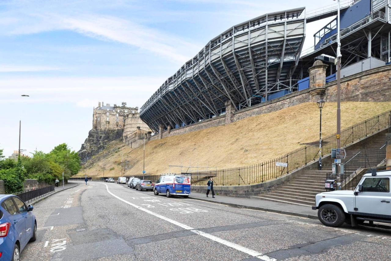 Joivy Cozy Apt Near Edinburgh Castle Exterior foto